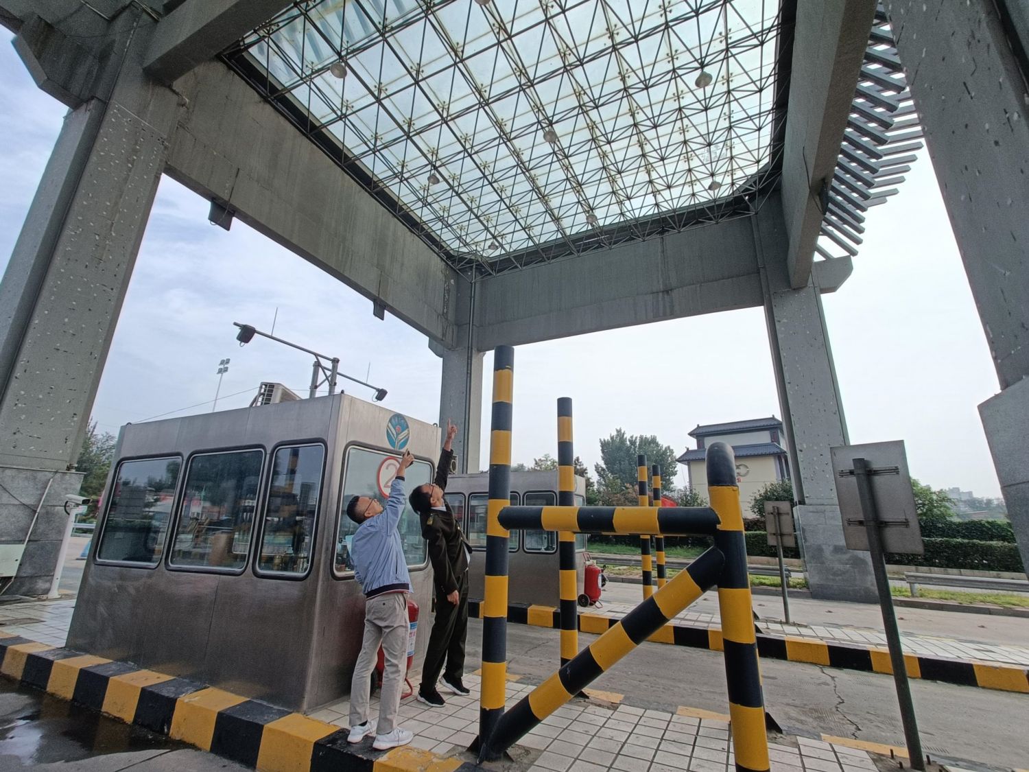 1695615287956058.jpg 251ebd6f23750af0b0f97e3b71fef1ce.jpg